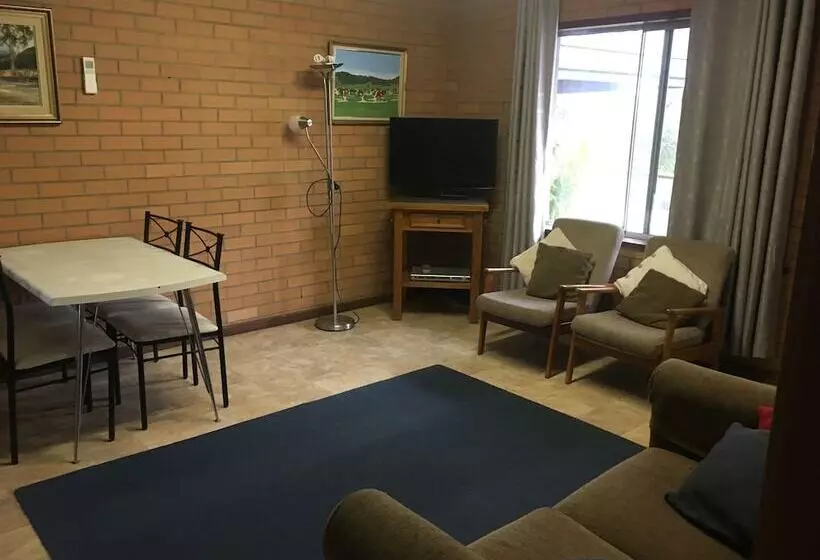 Ovensview On Riverside