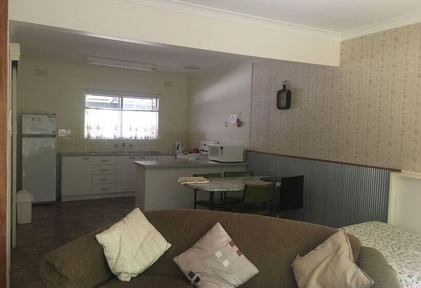 Ovensview On Riverside