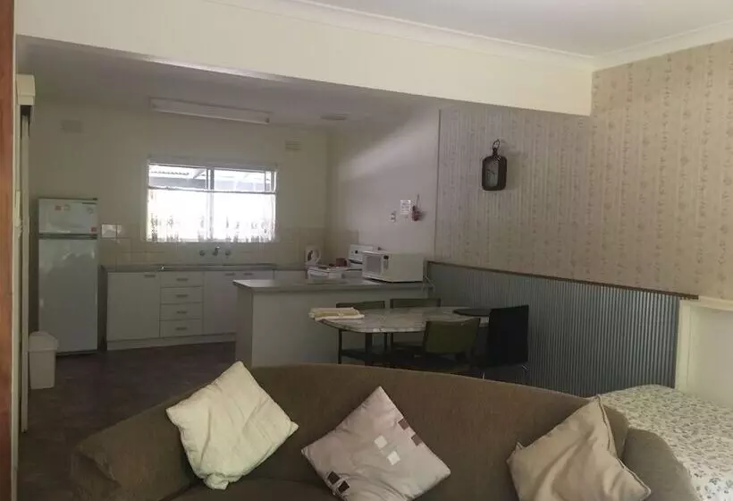 Ovensview On Riverside