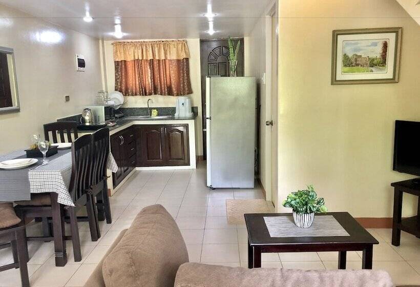 Pal Watson Apartments