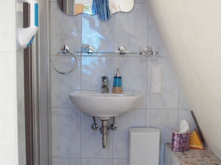 膳宿费 Bummeltime