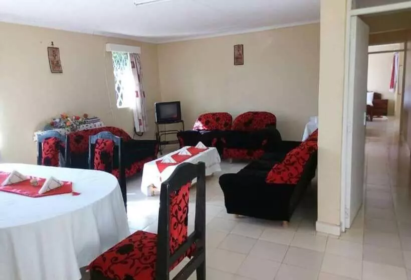 پانسیون Legacy Gardens Nyeri