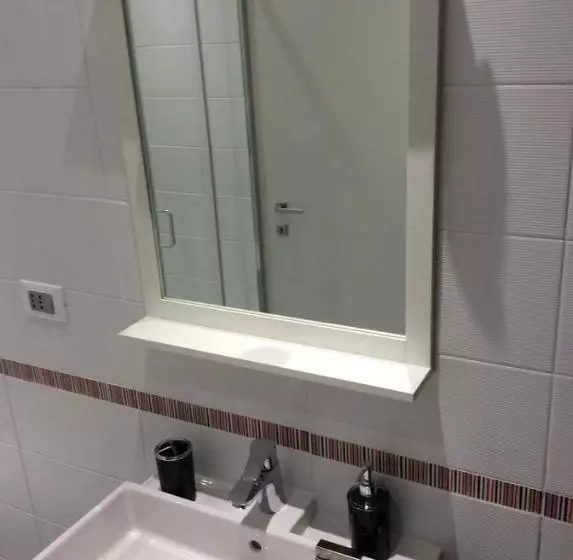 پانسیون Whatshouse Roma