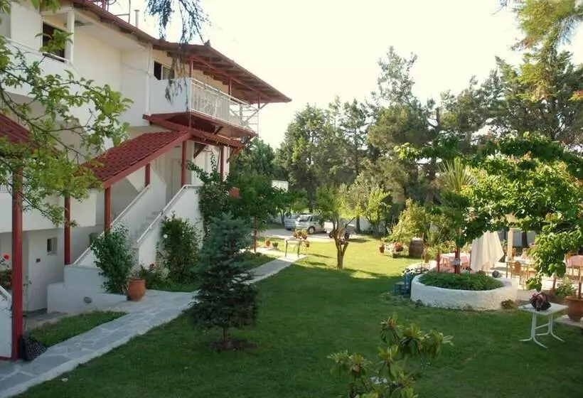 Xanthos Rooms
