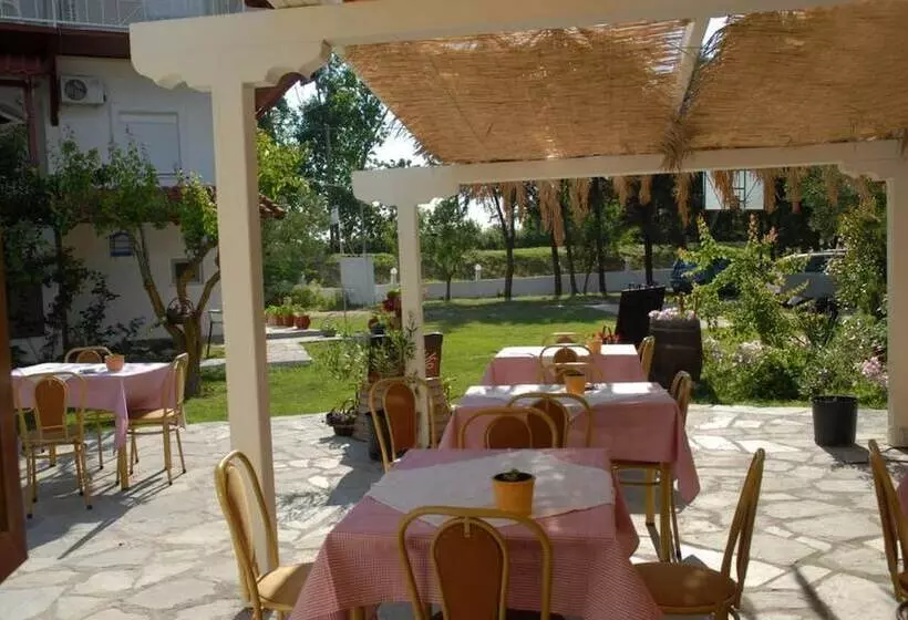 Xanthos Rooms