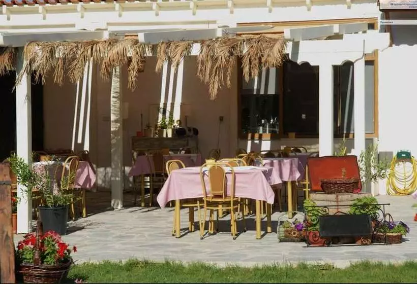 Xanthos Rooms