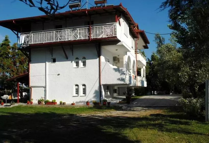 Xanthos Rooms