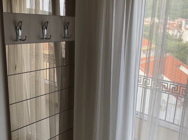 Almare Apartments Budva