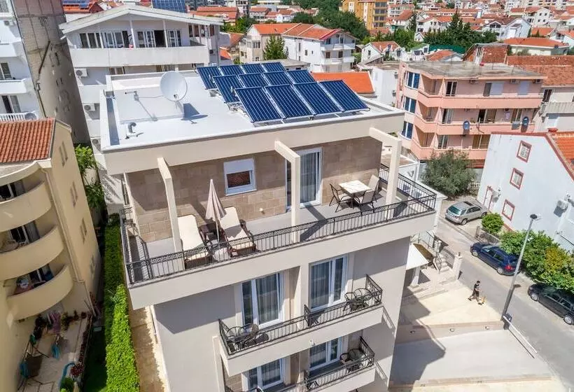 Almare Apartments  Budva