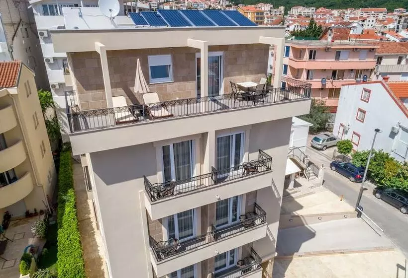 Almare Apartments  Budva