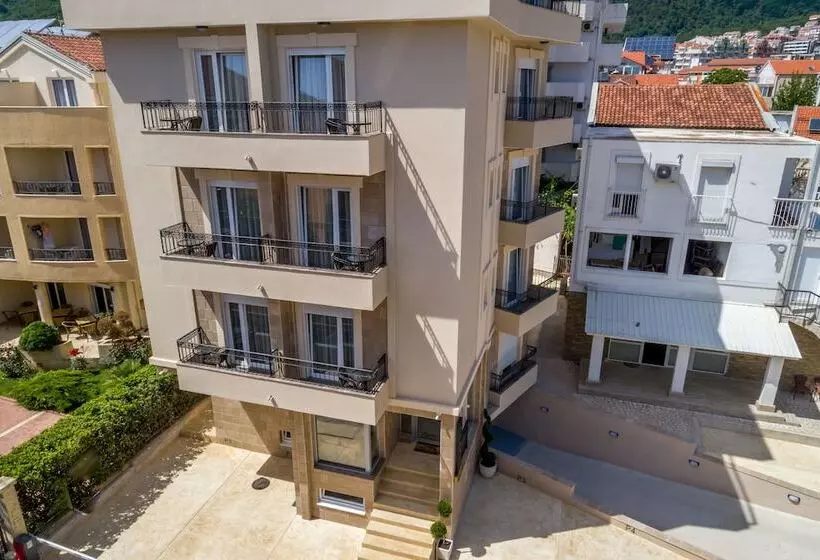 Almare Apartments  Budva