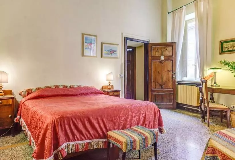 تختخواب و صبحانه La Romea Residenza D Epoca