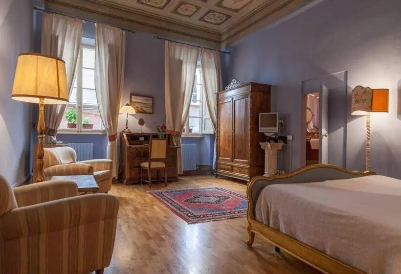 تختخواب و صبحانه La Romea Residenza D Epoca