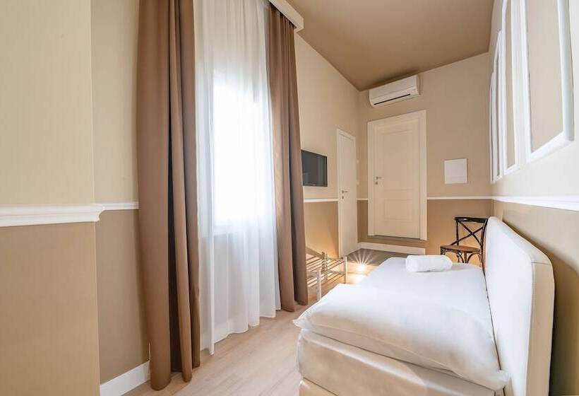 تختخواب و صبحانه Residenza D Epoca La Basilica