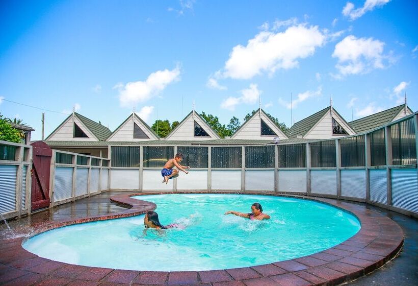 Bulls Motel & Holiday Park