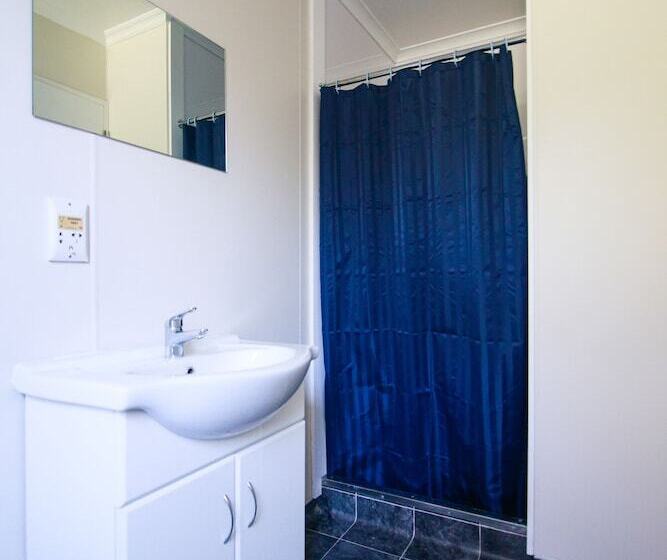 Bulls Motel & Holiday Park