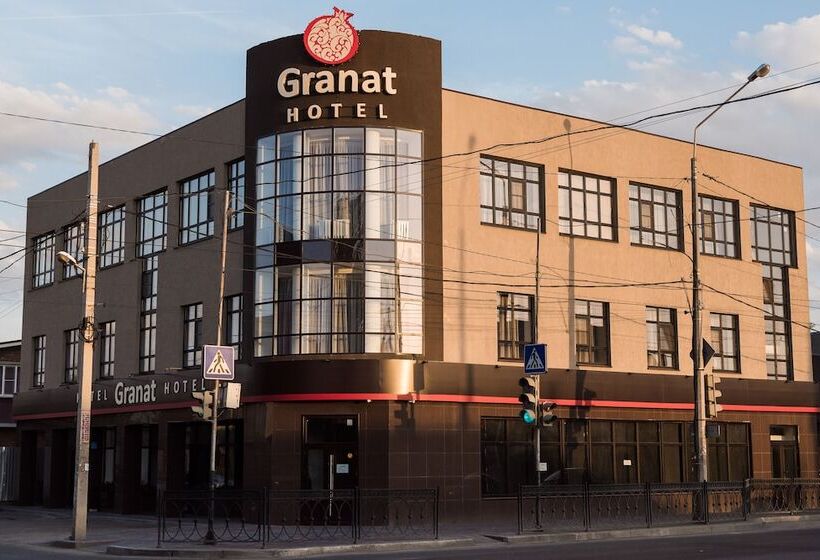 هتل Granat