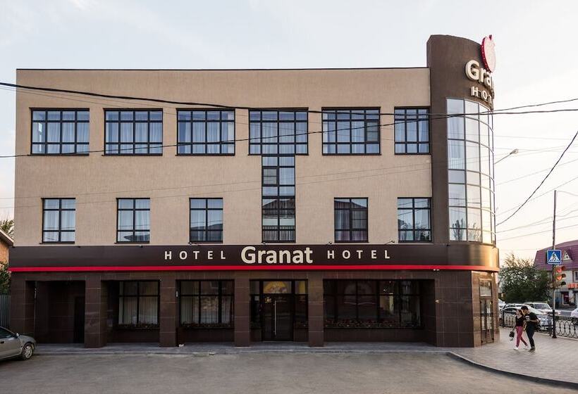 هتل Granat
