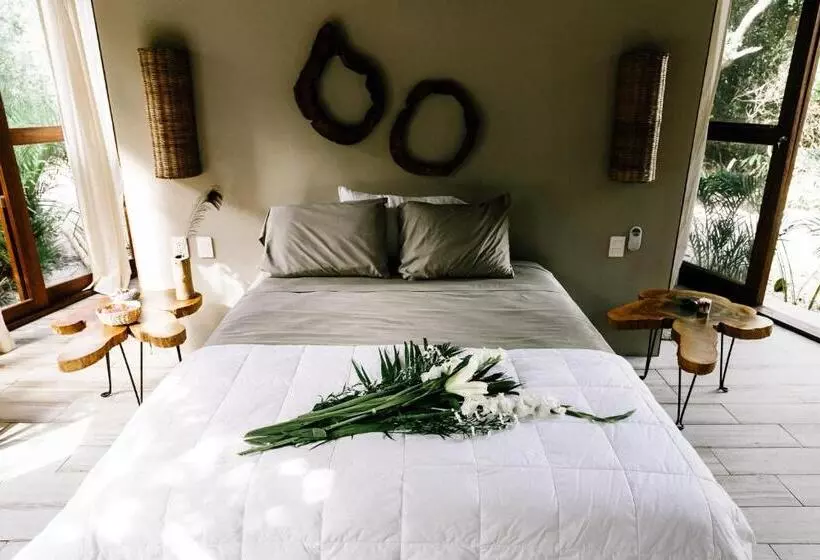 Hôtel Mamasan Treehouses & Cabins