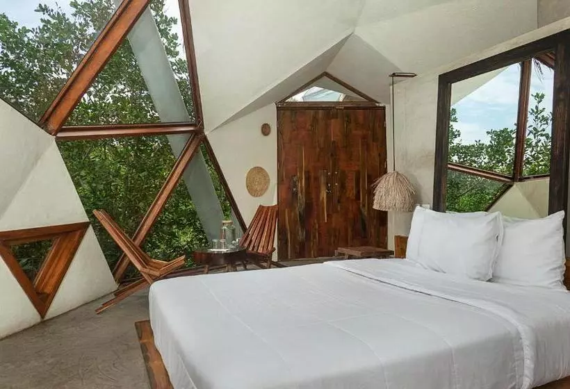 Hôtel Mamasan Treehouses & Cabins