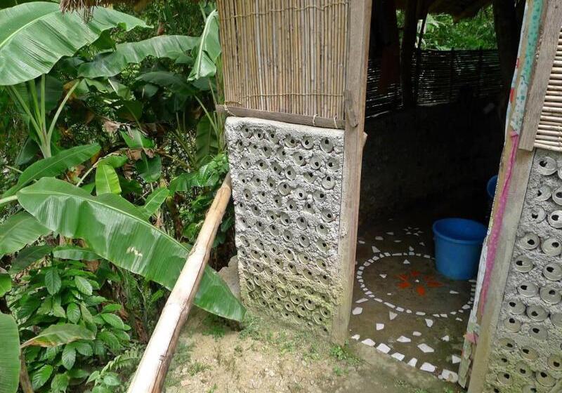 Hotel Ramons Native Homestay And Restaurant