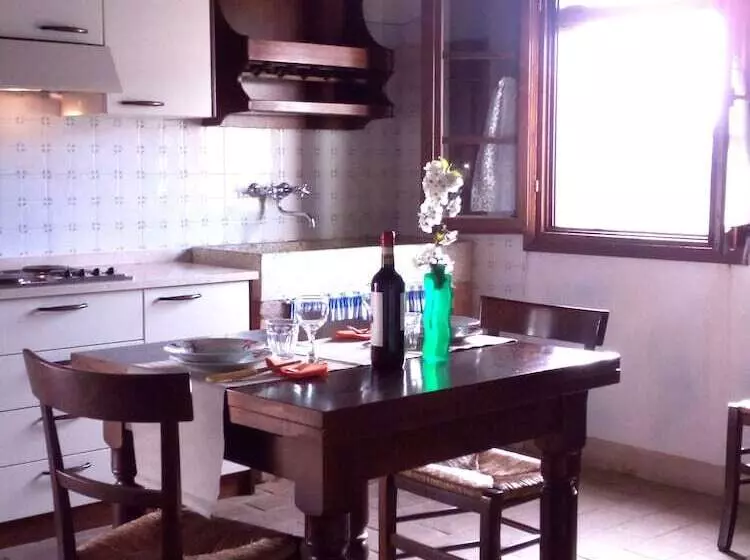 田舎風ホテル Podere Della Collina