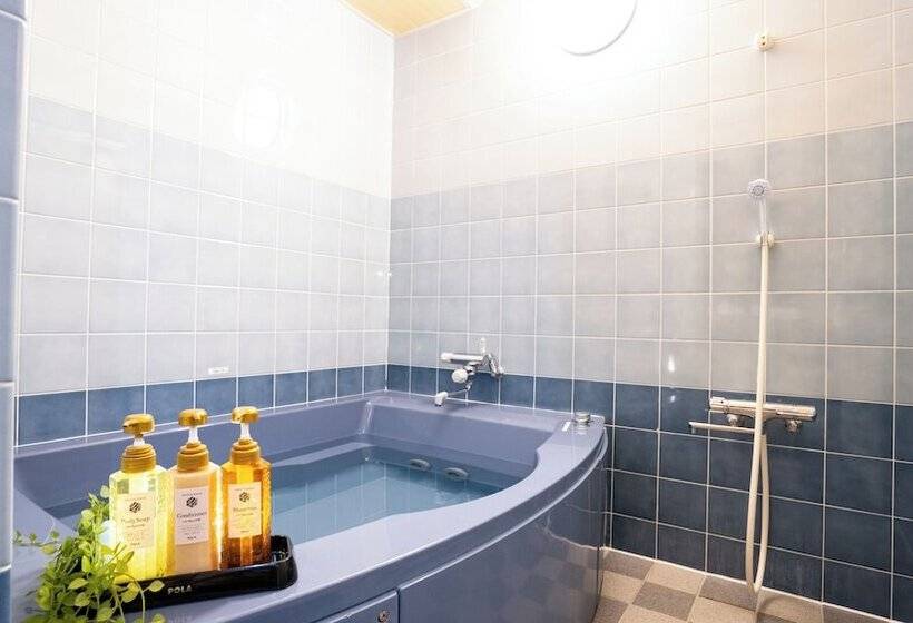 هتل Rycom Crystal