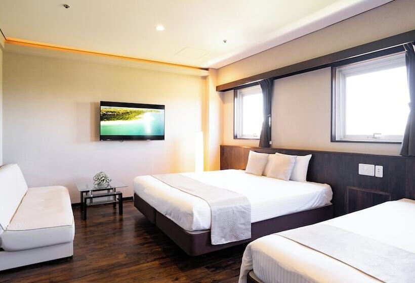 هتل Rycom Crystal