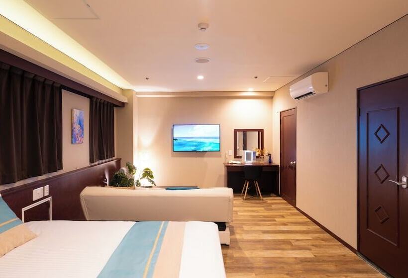 هتل Rycom Crystal