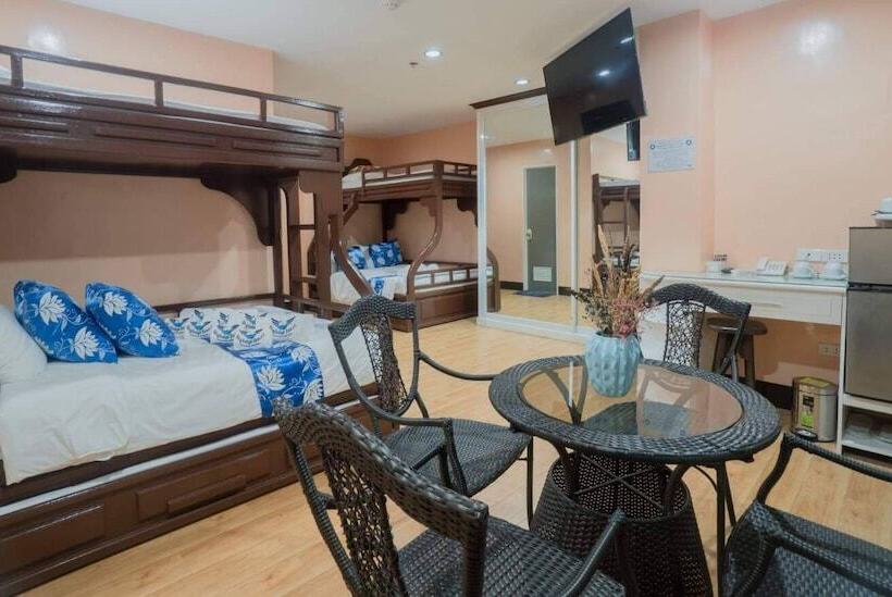 בית מלון כפרי Skylodge Resort