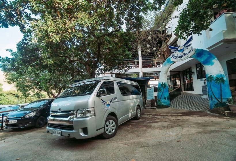 בית מלון כפרי Skylodge Resort