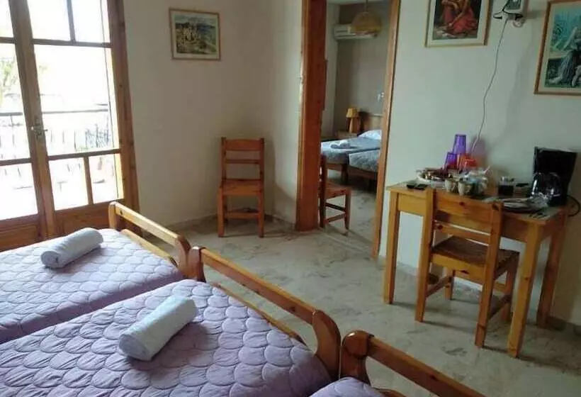 Orelia Pension