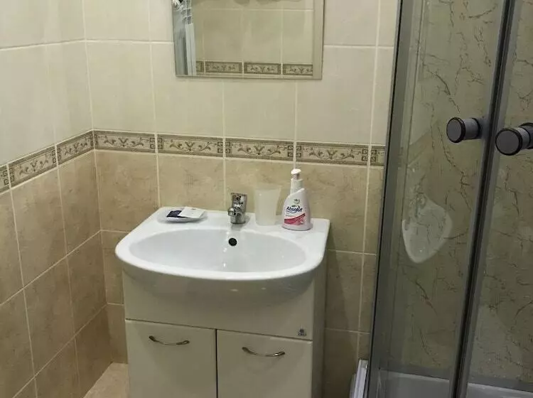 ペンション Suvorov