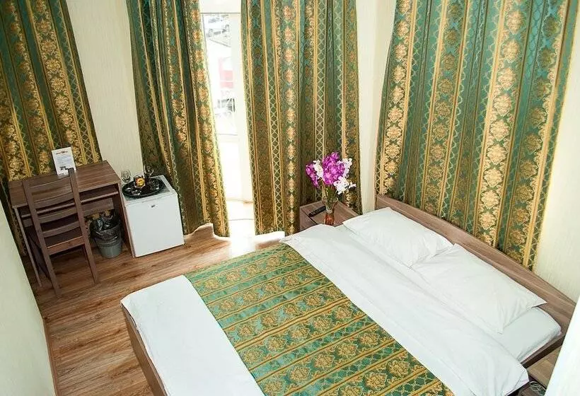 ペンション Suvorov