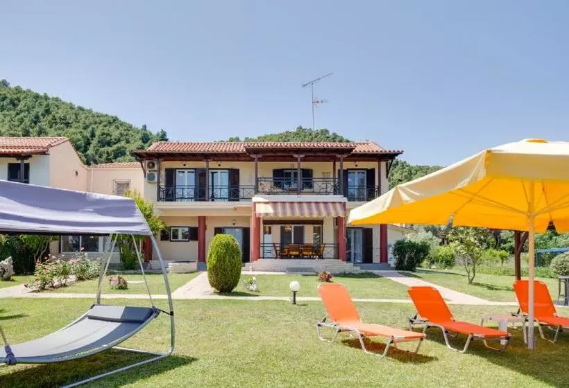 Villa Laguna