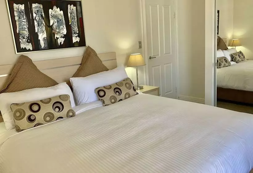 Castle Serviced Apartments