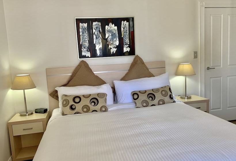 Castle Serviced Apartments