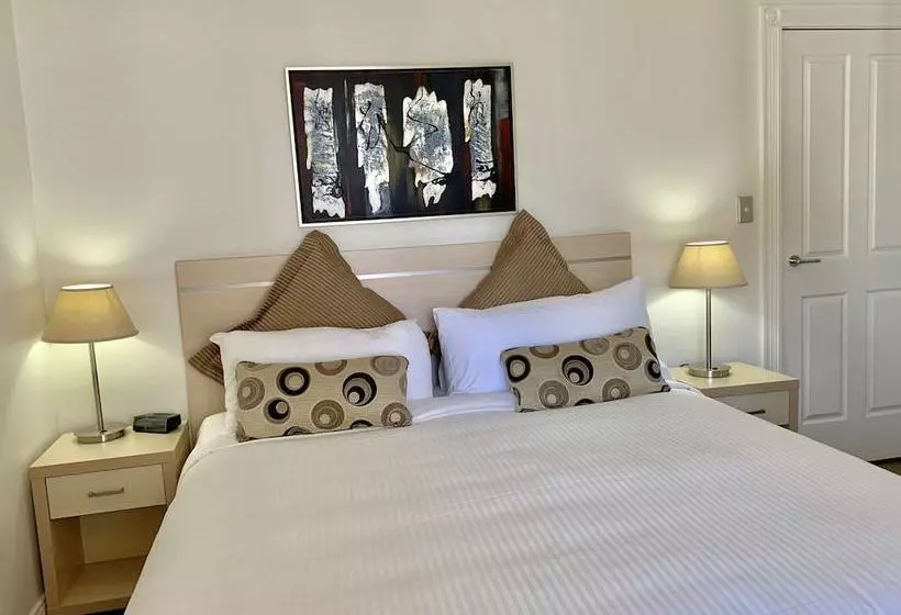 Castle Serviced Apartments