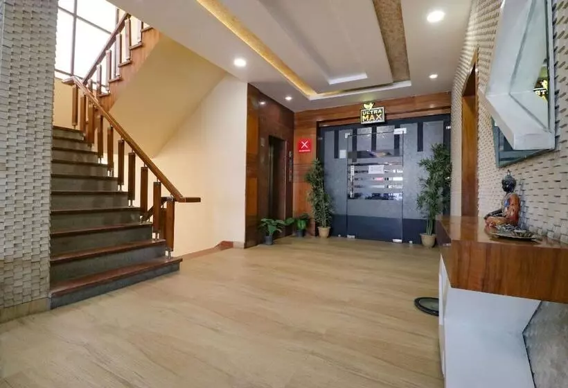 Fabhotel Narula