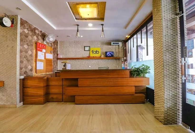 Fabhotel Narula