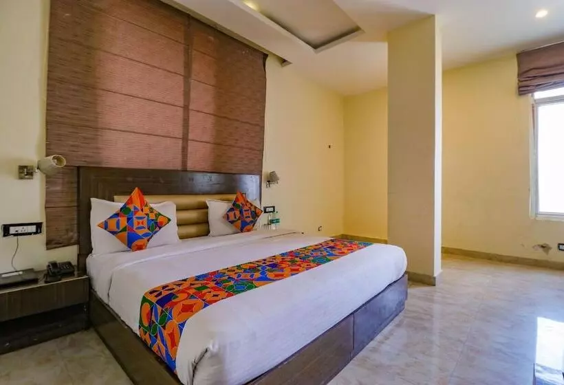 Fabhotel Narula
