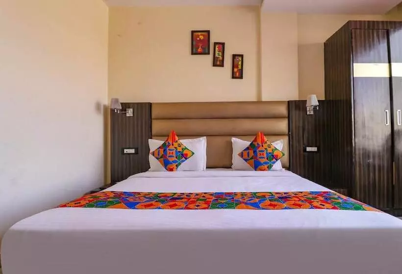 Fabhotel Narula