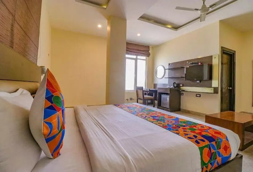 Fabhotel Narula