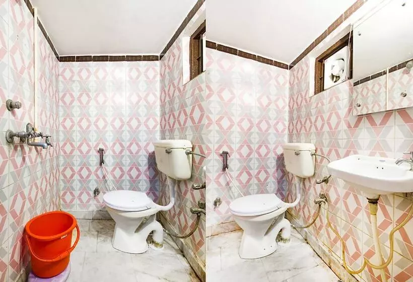 Fabhotel Narula