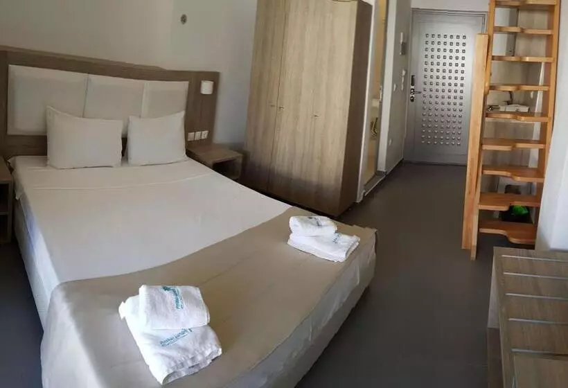 Finikas Garden Beach Resort Nikiti