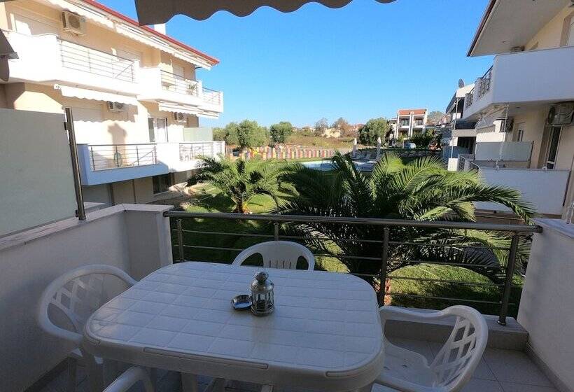 Finikas Garden Beach Resort Nikiti