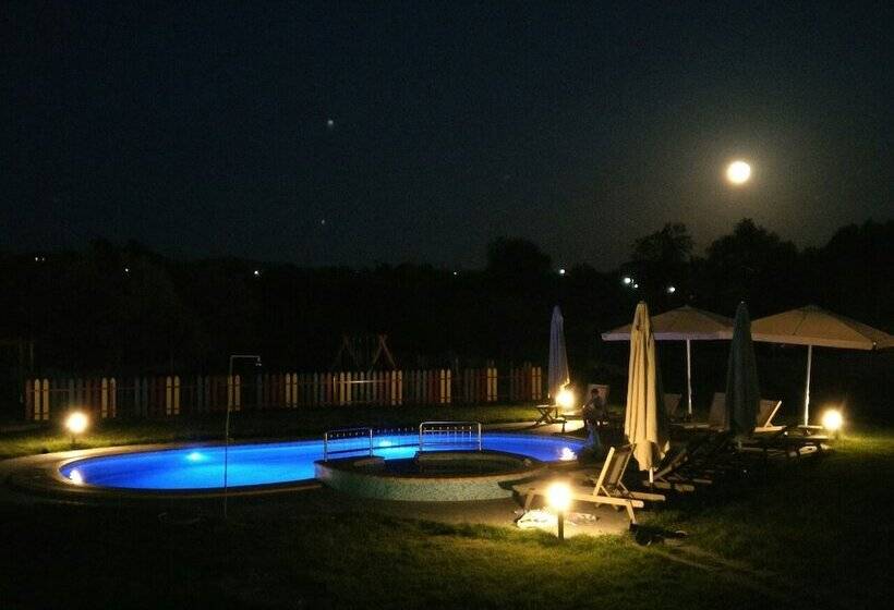 Finikas Garden Beach Resort Nikiti