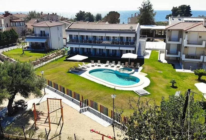Finikas Garden Beach Resort Nikiti