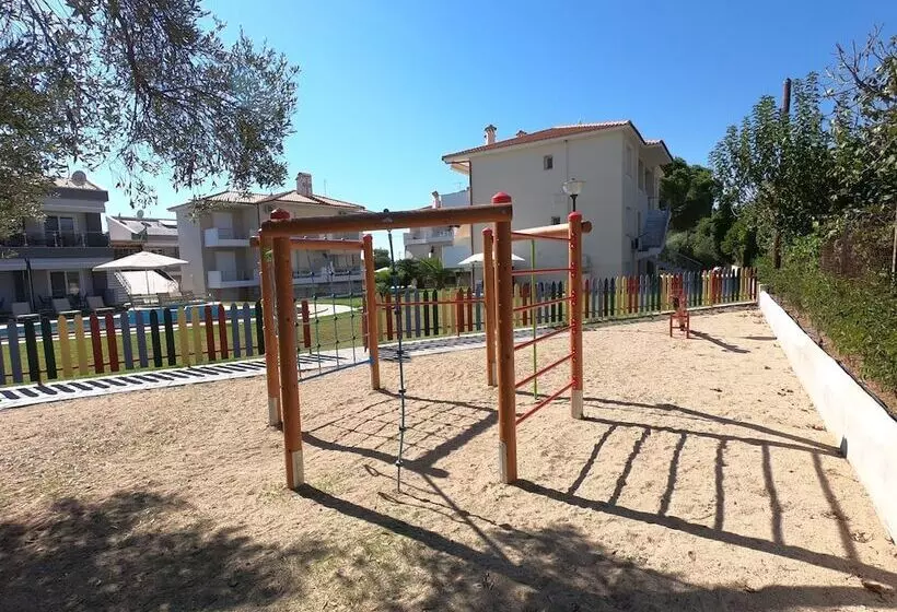 Finikas Garden Beach Resort Nikiti