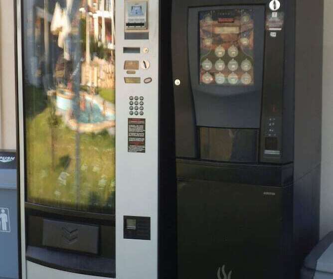 Finikas Garden Beach Resort Nikiti